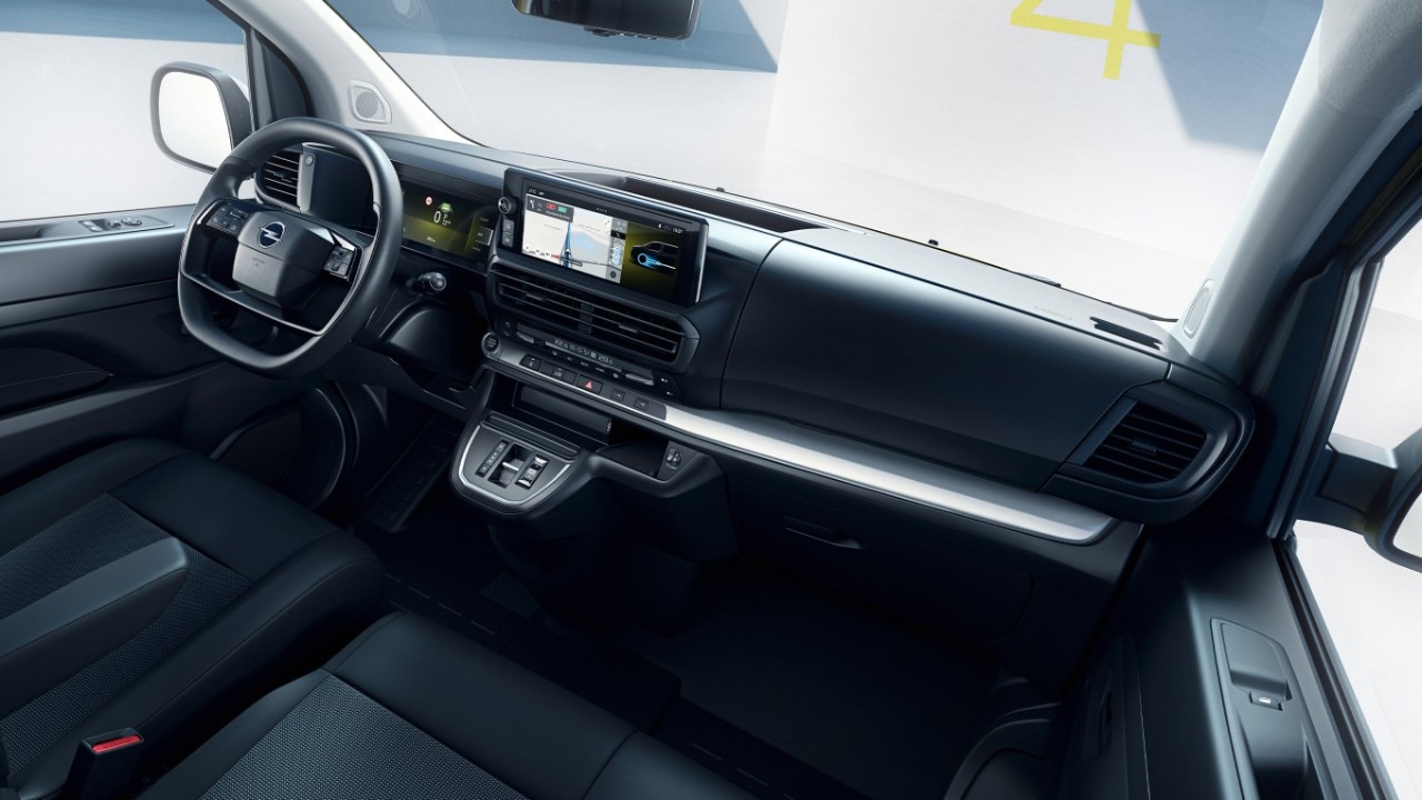 Interieur van een nieuwre Opel Vivaro Electric